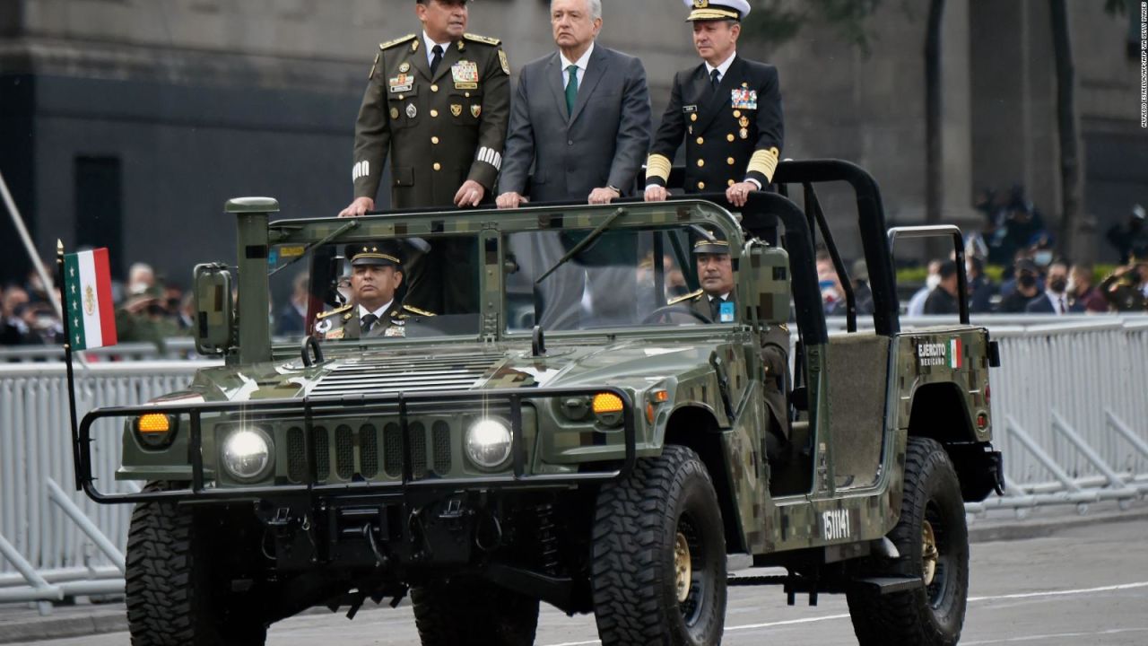 CNNE 1264181 - protestan en mexico por usar al ejercito para seguridad publica