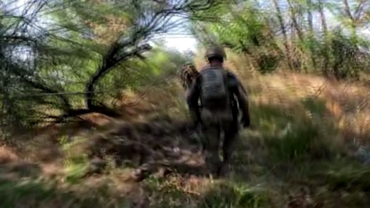 CNNE 1264194 - combatientes extranjeros ayudan en contraofensiva de ucrania