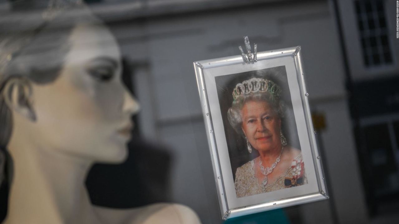 CNNE 1264510 - t  ¿como funciona el operativo "puente de londres" si muere la reina isabel?