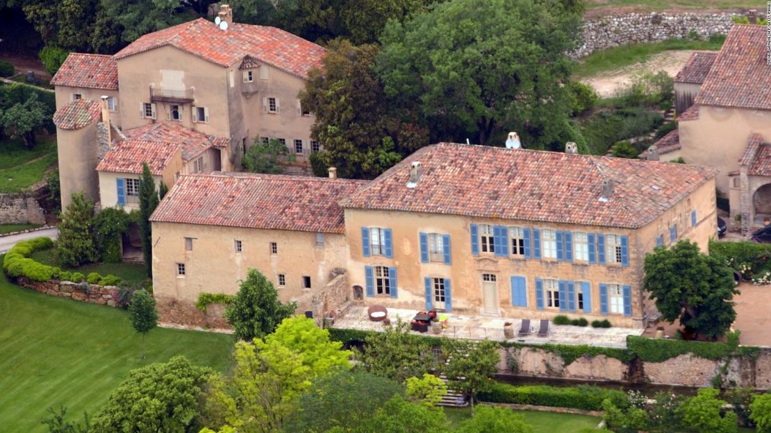 Vista aérea de Chateau Miraval, una finca de viñedos por la que Brad Pitt y Angelina Jolie libran una batalla legal.