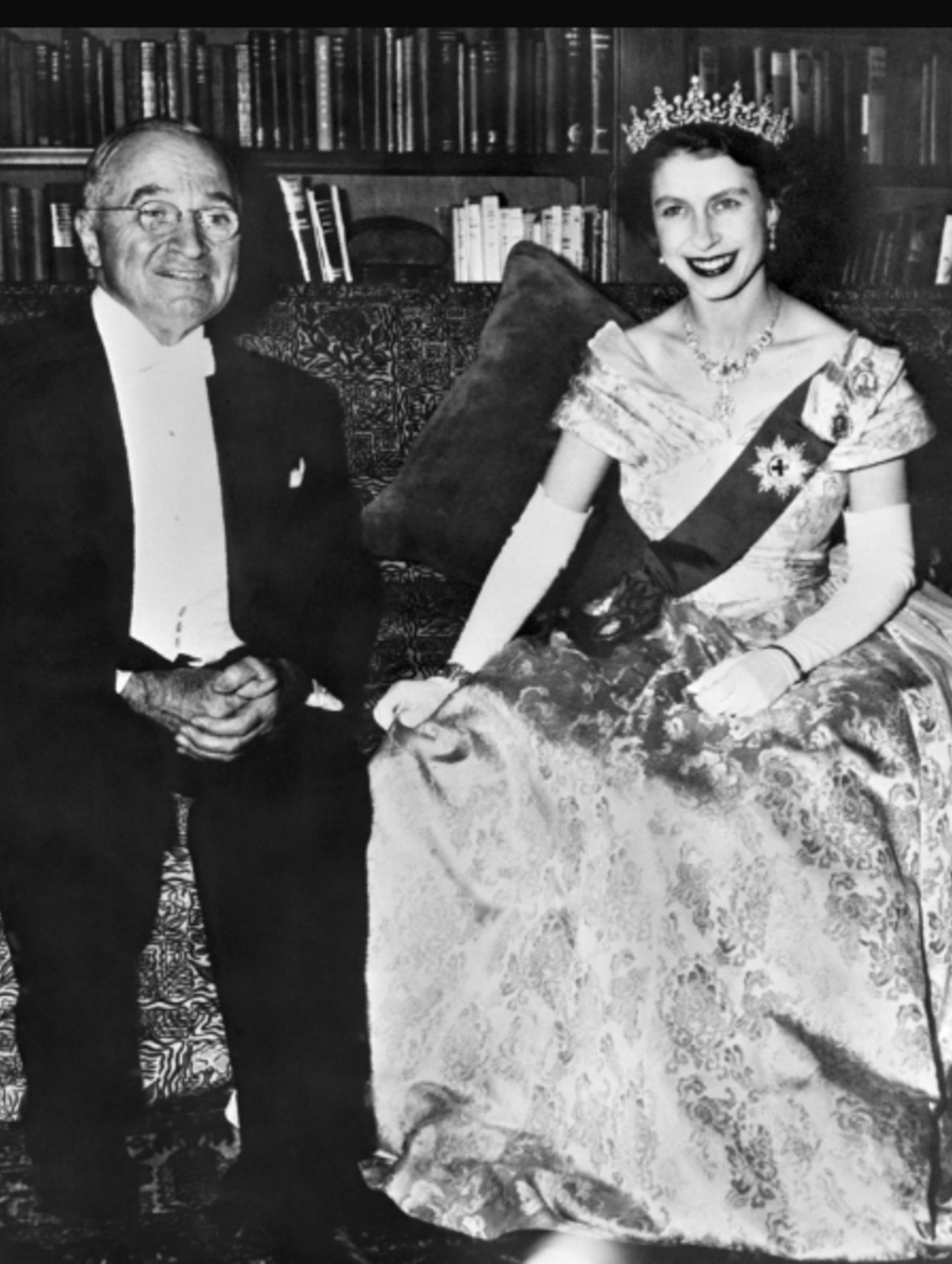 Harry Truman: todavía no era reina, pero durante una visita de Estado a Estados Unidos en 1951, Isabel y su marido, el príncipe Felipe, fueron recibidos por el expresidente Harry Truman y su esposa, Bess. Truman es el único presidente estadounidense que Isabel conoció siendo princesa.