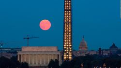 CNNE 1265544 - la luna de cosecha aparecera antes del otono boreal