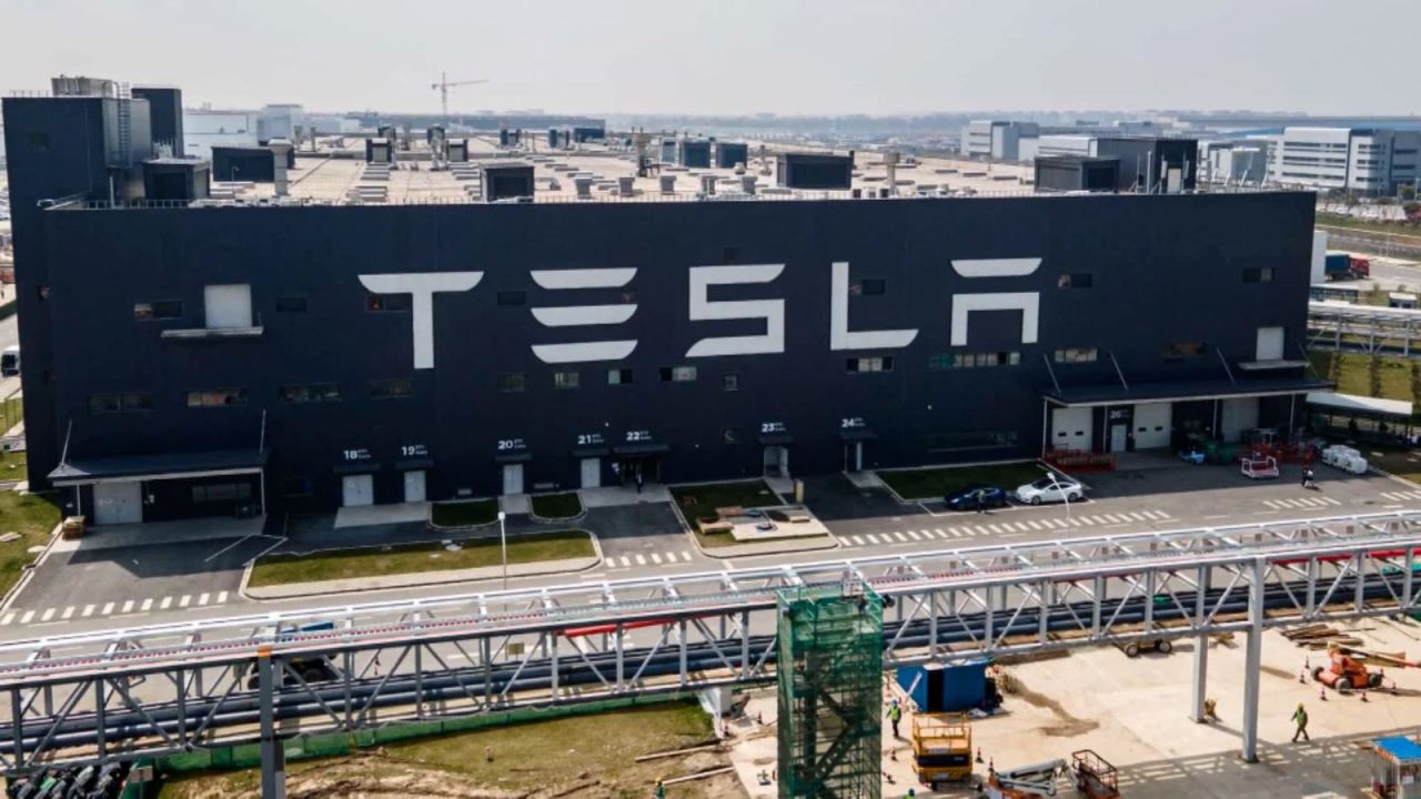 CNNE 1266362 - tesla quiere una refineria de litio en texas