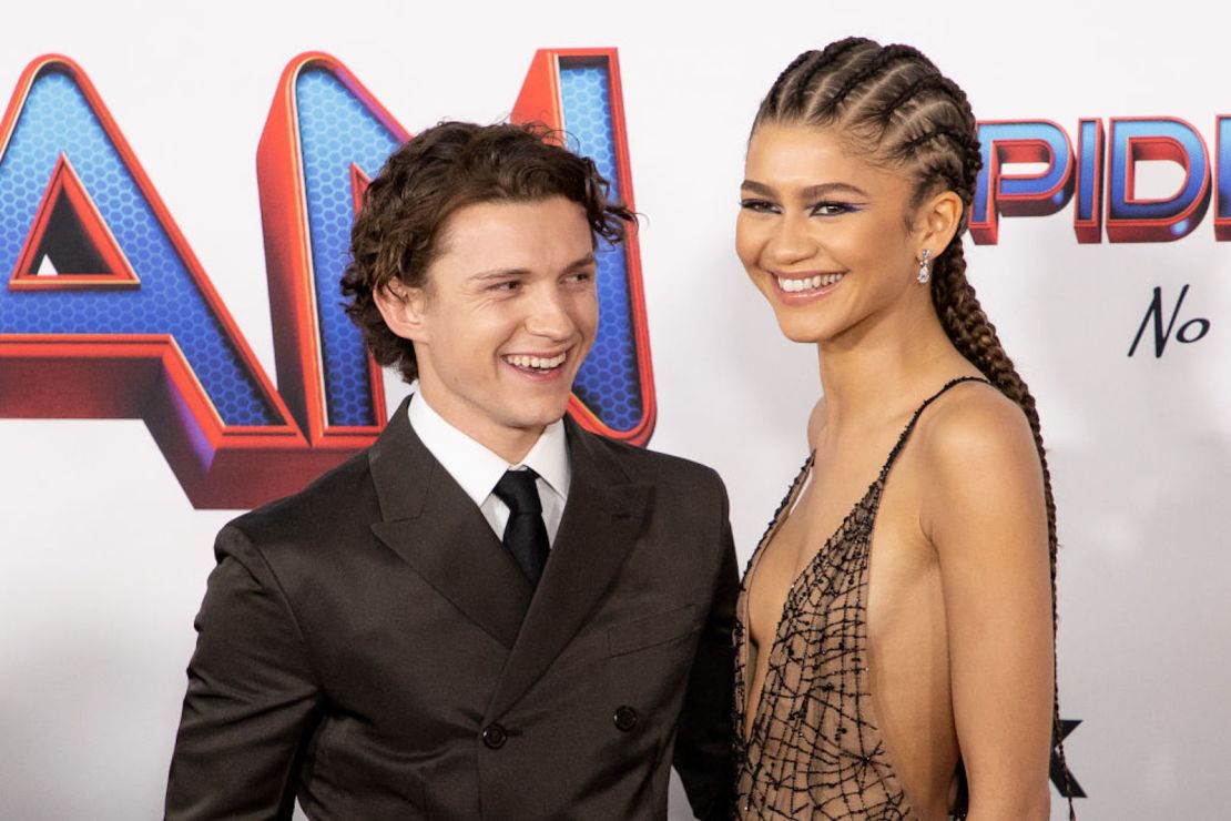 Tom Holland y Zendaya asisten al estreno en Los Ángeles de 'Spider-Man: No Way Home' de Sony Pictures el 13 de diciembre de 2021 en Los Ángeles, California.