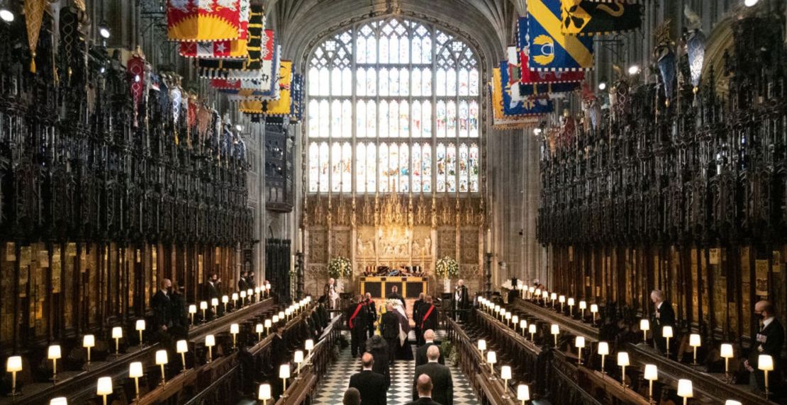 La Capilla de San Jorge, en la que será enterrada la reina, en una imagen del servicio conmemorativo del príncipe Felipe el 17 abril de 2021.