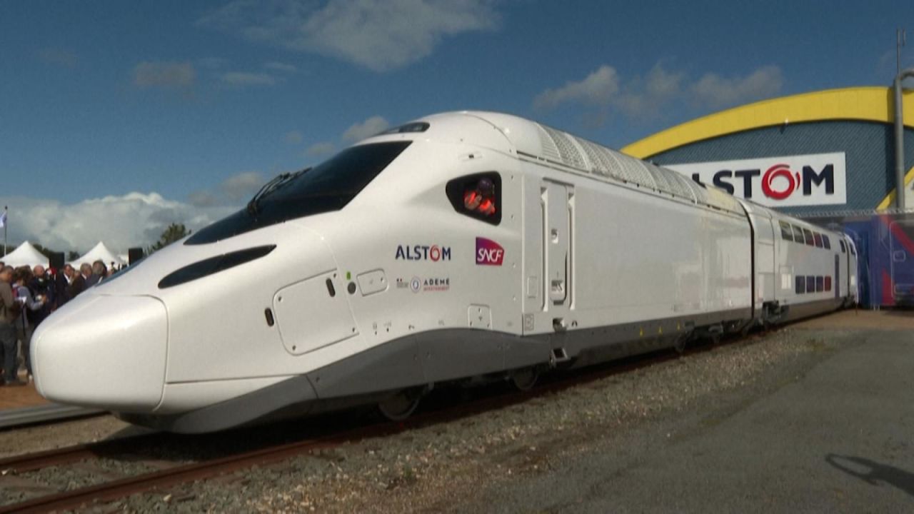 CNNE 1268718 - francia estrena nuevo tren de alta velocidad