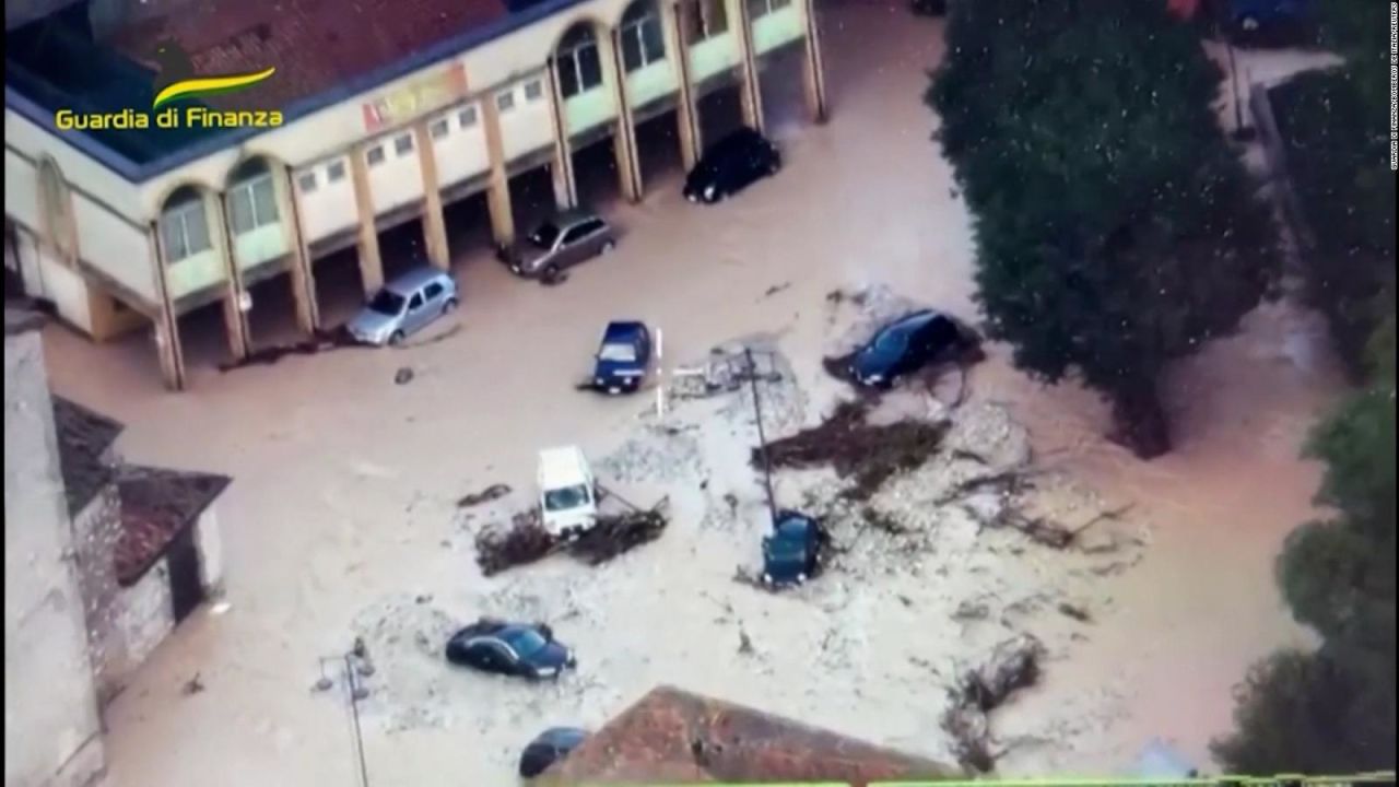 CNNE 1268775 - este pueblo italiano quedo sumergido bajo el agua tras inundaciones