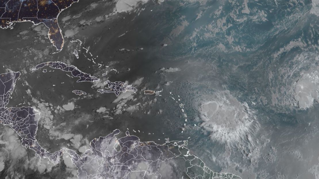 A primera hora de este viernes Fiona se acerca a las Islas de Sotavento. Crédito: NOAA