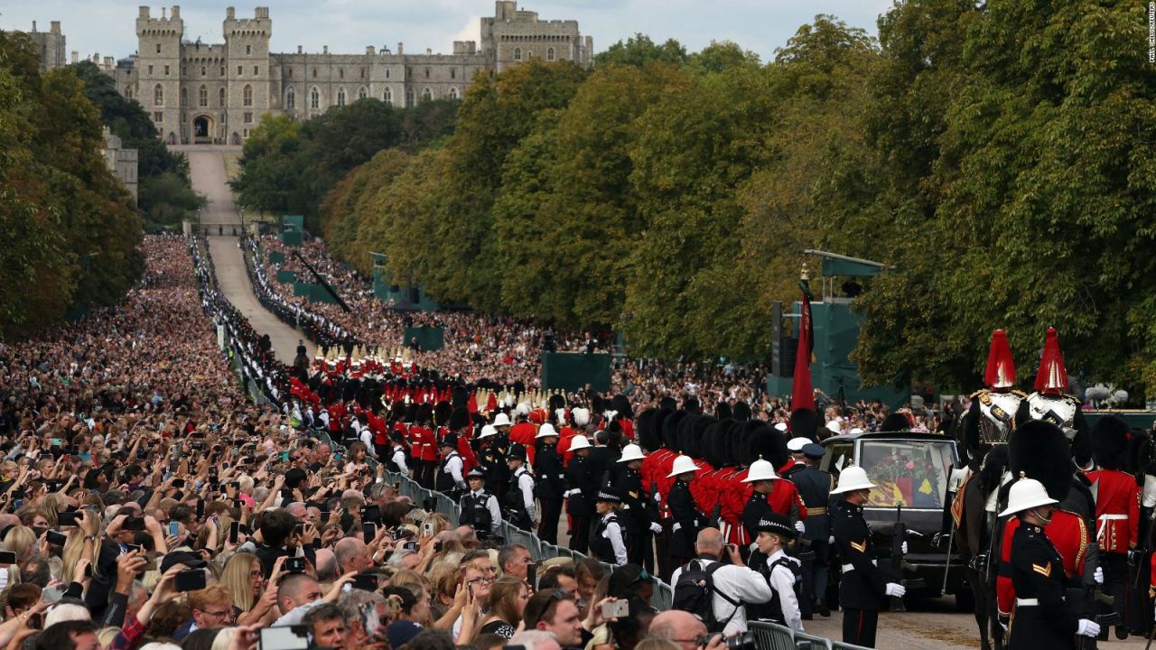 CNNE 1269651 - la reina isabel hace su ultimo viaje a windsor, donde sera enterrada