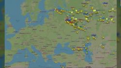 CNNE 1271381 - faltantes de tickets de avion para huir de rusia