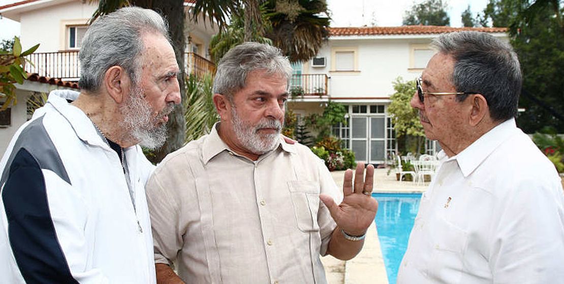 Fidel Castro, Luiz Inácio Lula da Silva y  Raúl Castro en 2010 en La Habana, Cuba.