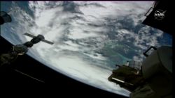 CNNE 1273059 - impresionante video muestra al huracan ian desde el espacio