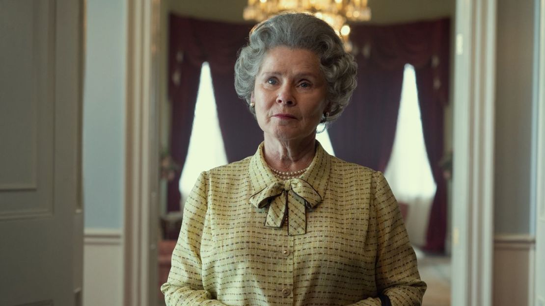 Imelda Staunton será la reina Isabel para la quinta temporada de "The Crown". Crédito: Alex Bailey/Netflix