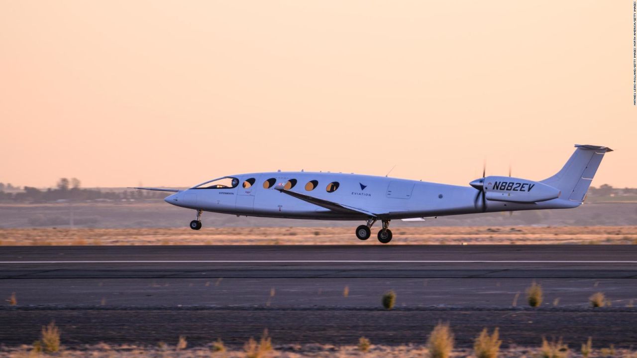 CNNE 1274118 - alice- el primer avion de pasajeros completamente electrico