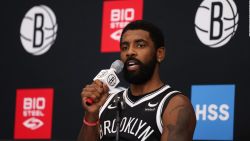 CNNE 1275047 - kyrie irving cuenta cual fue el costo de no vacunarse