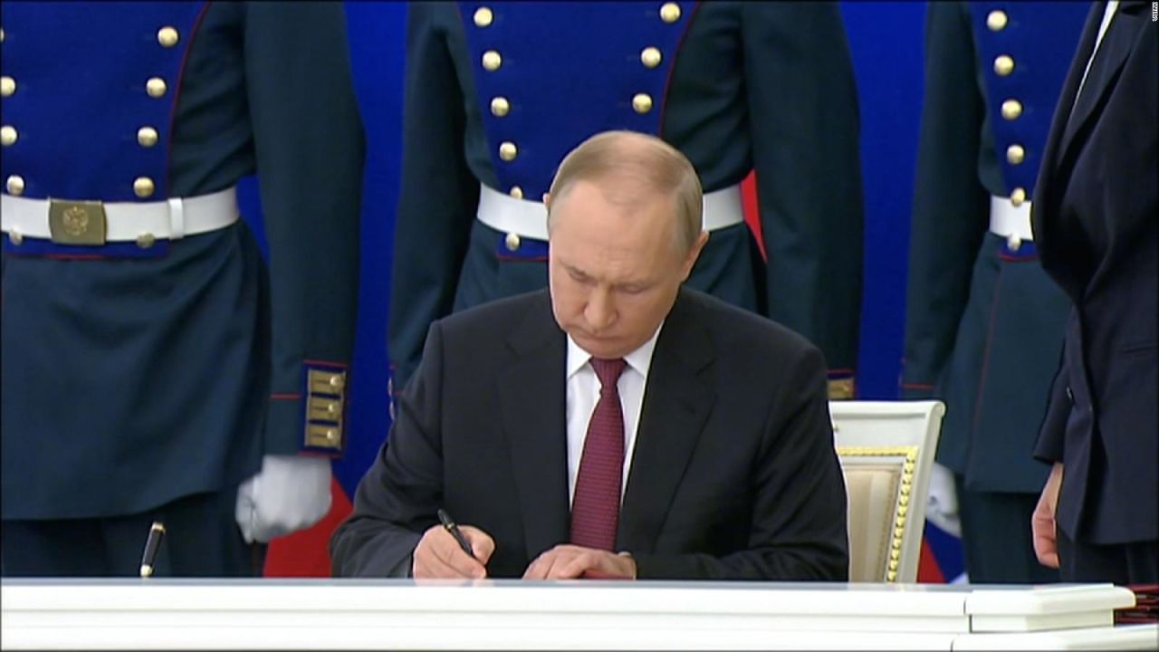 CNNE 1275409 - putin firma documentos para anexar regiones ucranianas a rusia