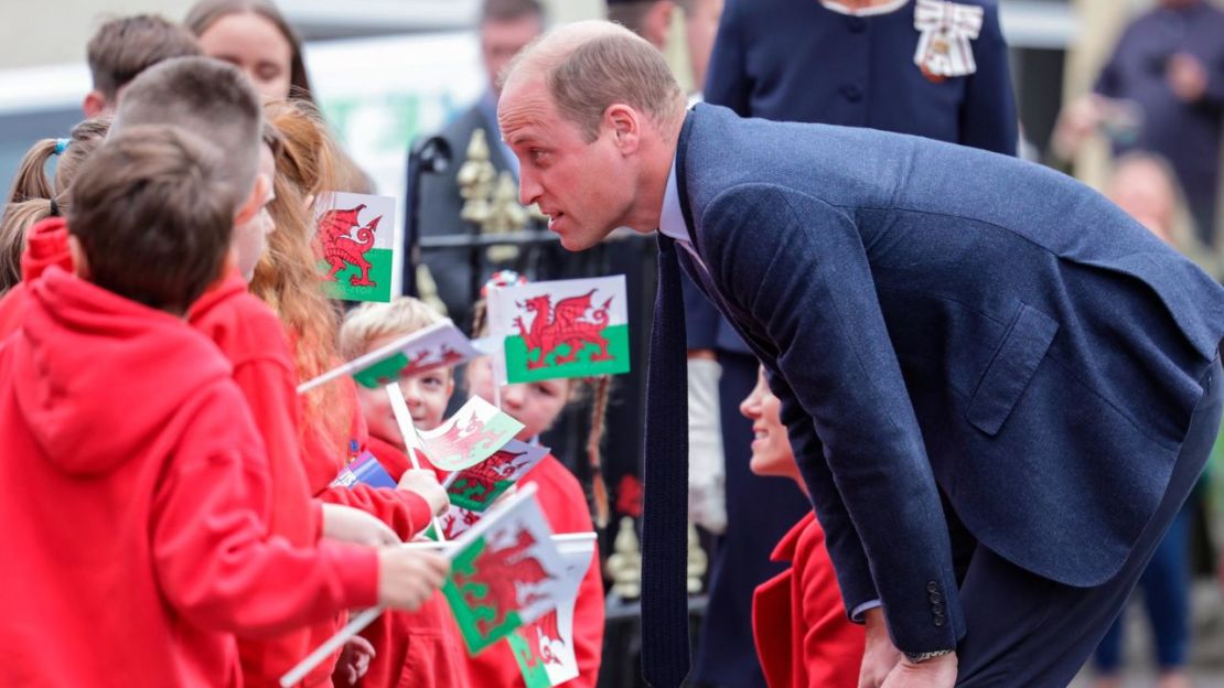 William, príncipe de Gales, llega a la iglesia de Santo Tomás, que ha sido remodelada para dar apoyo a las personas vulnerables, el martes en Swansea, Gales. Crédito: Chris Jackson/Getty Images