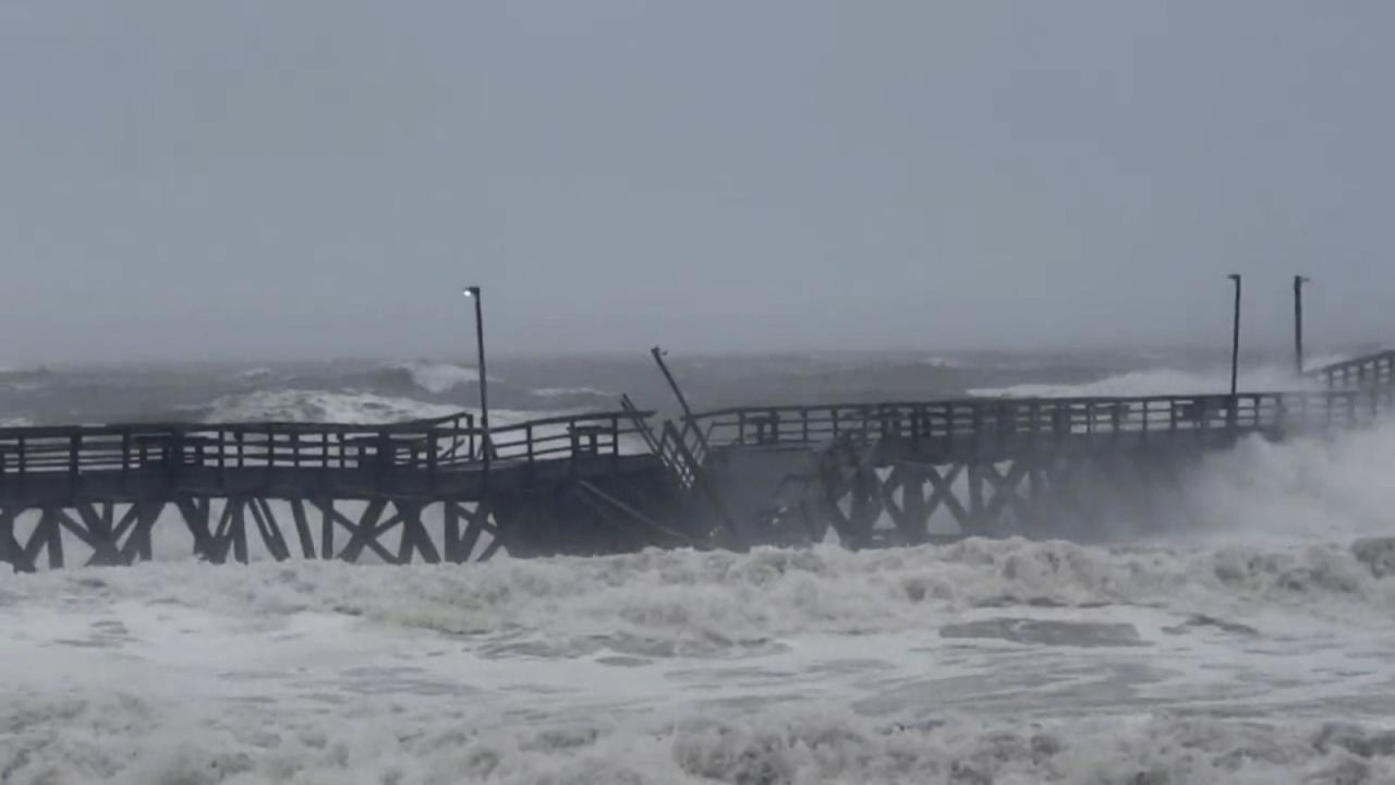 CNNE 1275776 - ciclon provoca colapso parcial de muelle en carolina del sur