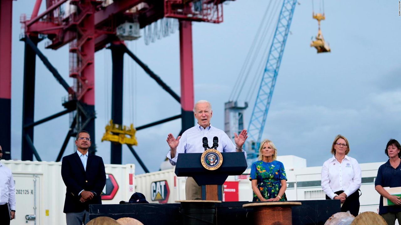 CNNE 1276706 - biden va a puerto rico y dice que la isla sera reconstruida