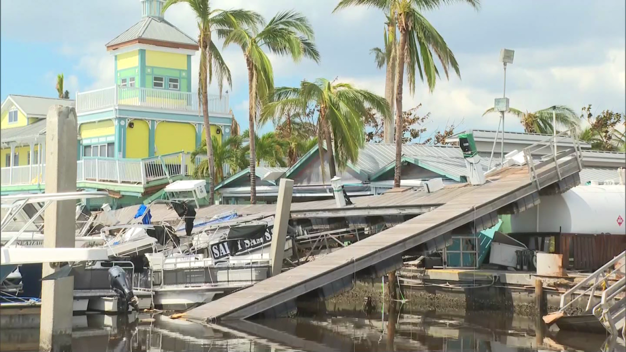 CNNE 1278581 - sacar una parrilla y vender comida, la alternativa rapida en fort myers