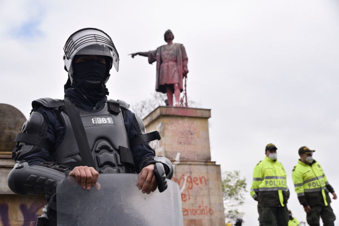 Esta fue la estatua de Colón retirada del espacio público de Bogotá durante el paro nacional.