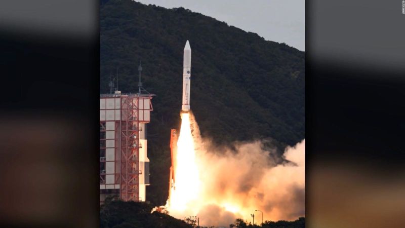 Japón autodestruye un cohete tras detectar anomalía | cnn