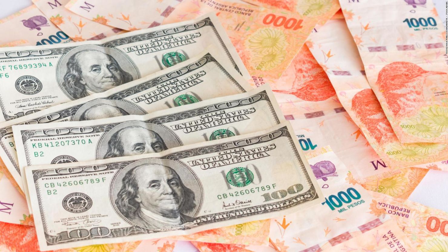 CNNE 1281148 - ¿como afecta a la economia argentina tener tantos tipos de dolar?