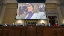 CNNE 1281750 - revelan video inedito de lideres del congreso durante ataque al capitolio