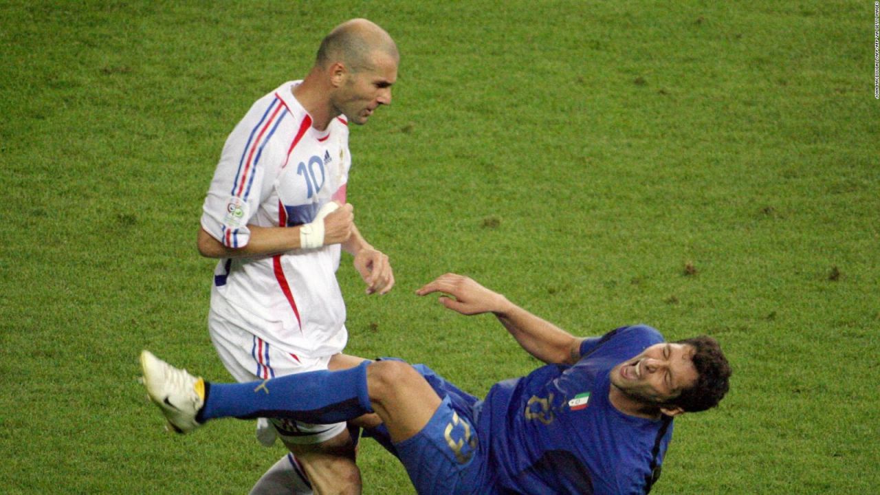 CNNE 1283551 - zinedine zidane, del cielo al infierno en alemania 2006