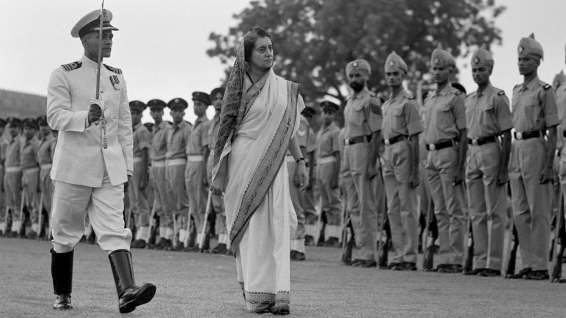 La primera ministra Indira Gandhi en el histórico Fuerte Rojo de Nueva Delhi. Crédito: Bettmann Archive/Getty images