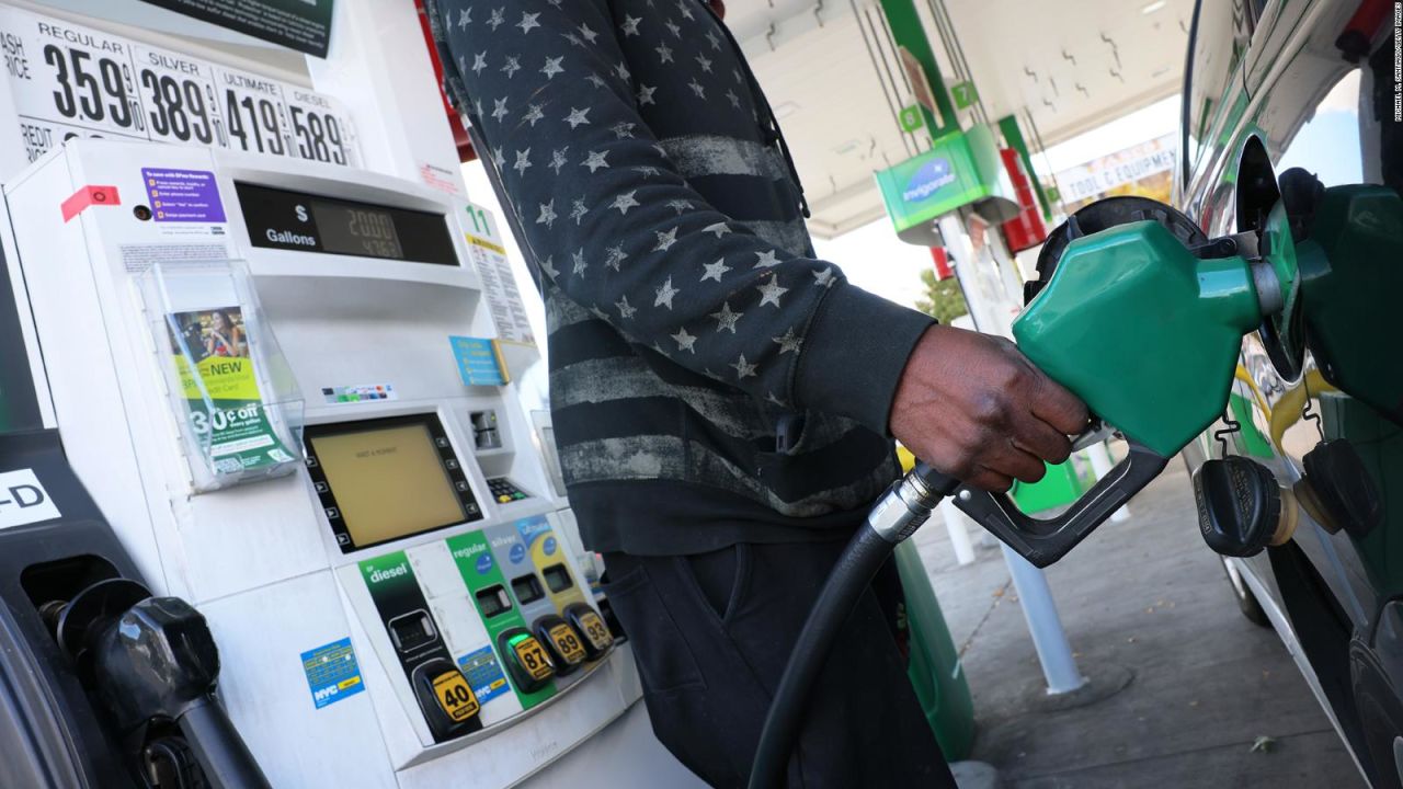 CNNE 1284821 - en ee-uu-, el precio promedio de la gasolina comienza a bajar