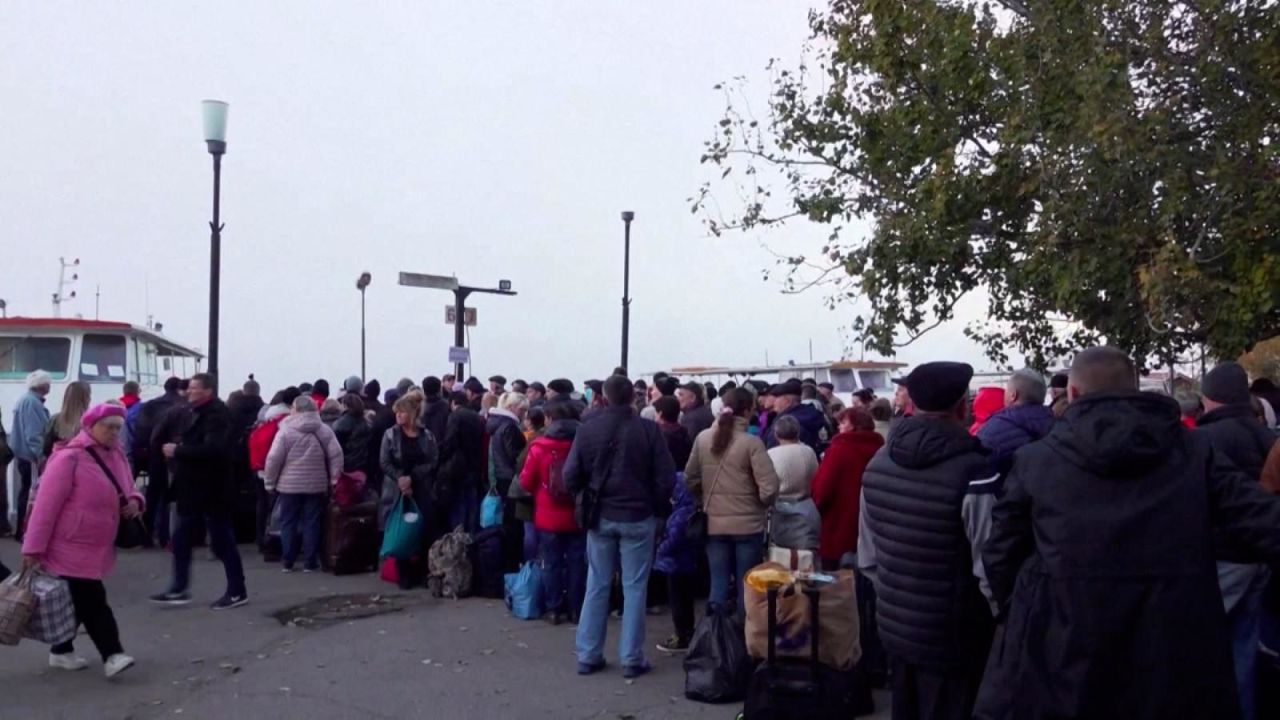 CNNE 1285059 - asi es la desesperada situacion de los residentes evacuados de jerson