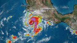 CNNE 1285248 - la tormenta tropical roslyn gana fuerza