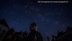 CNNE 1286335 - ciudad de leiden apaga las luces para ver las estrellas