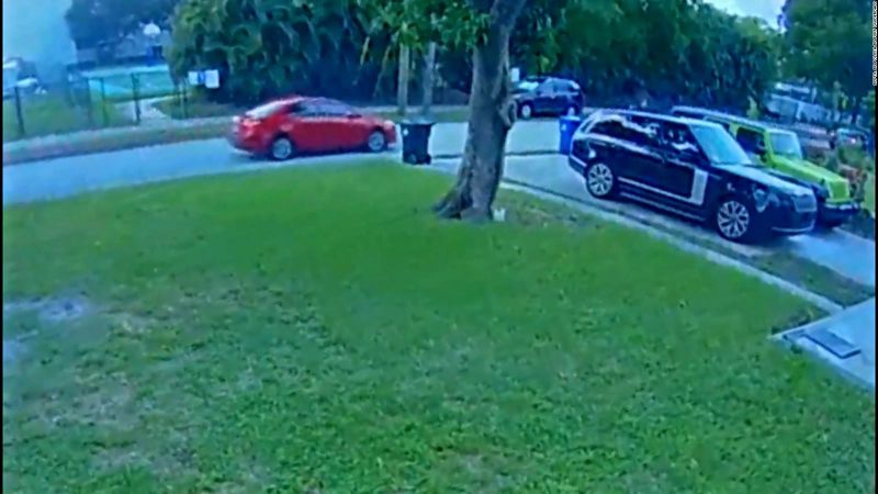 de vigilancia muestra a una niña de 10 años escapando de un posible secuestro en Florida