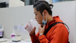 CNNE 1287886 - china introduce vacunas inhalables como refuerzo contra el covid