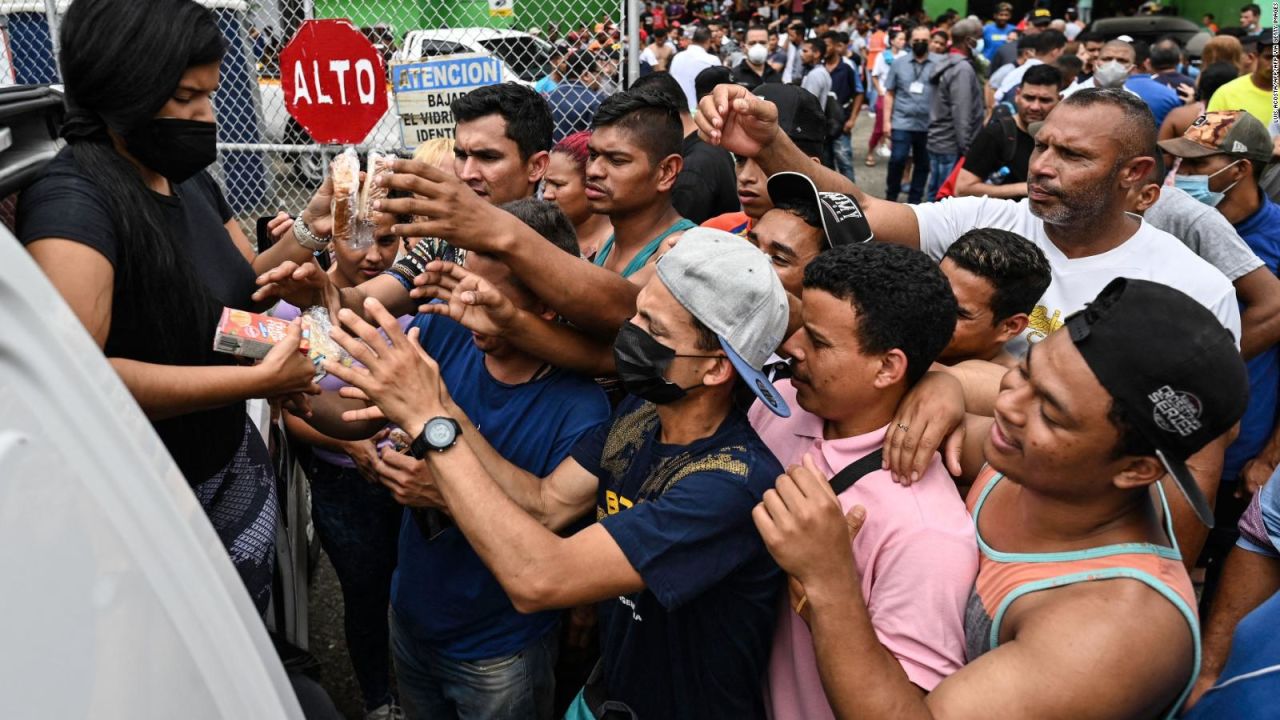 CNNE 1287971 - cientos de migrantes de venezuela estan varados en panama