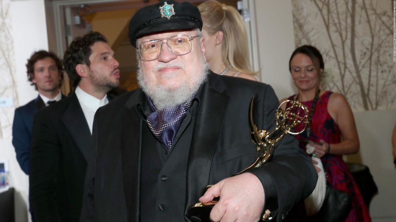 CNNE 1288214 - ¿volar al kremlin en un dragon? george r-r- martin habla de la amenaza nuclear