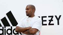 CNNE 1289659 - kanye west se disculpa por comentarios antisemitas