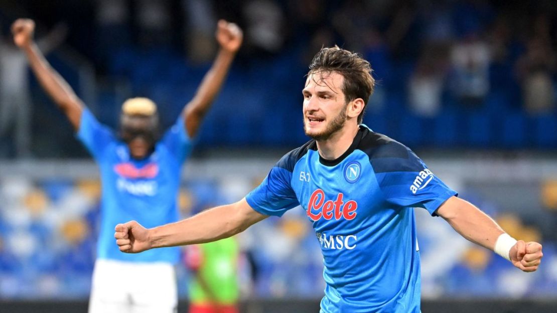 Kvaratskhelia celebra su segundo gol con el Napoli contra el Monza. Crédito: Alberto Pizzoli/AFP/Getty Images