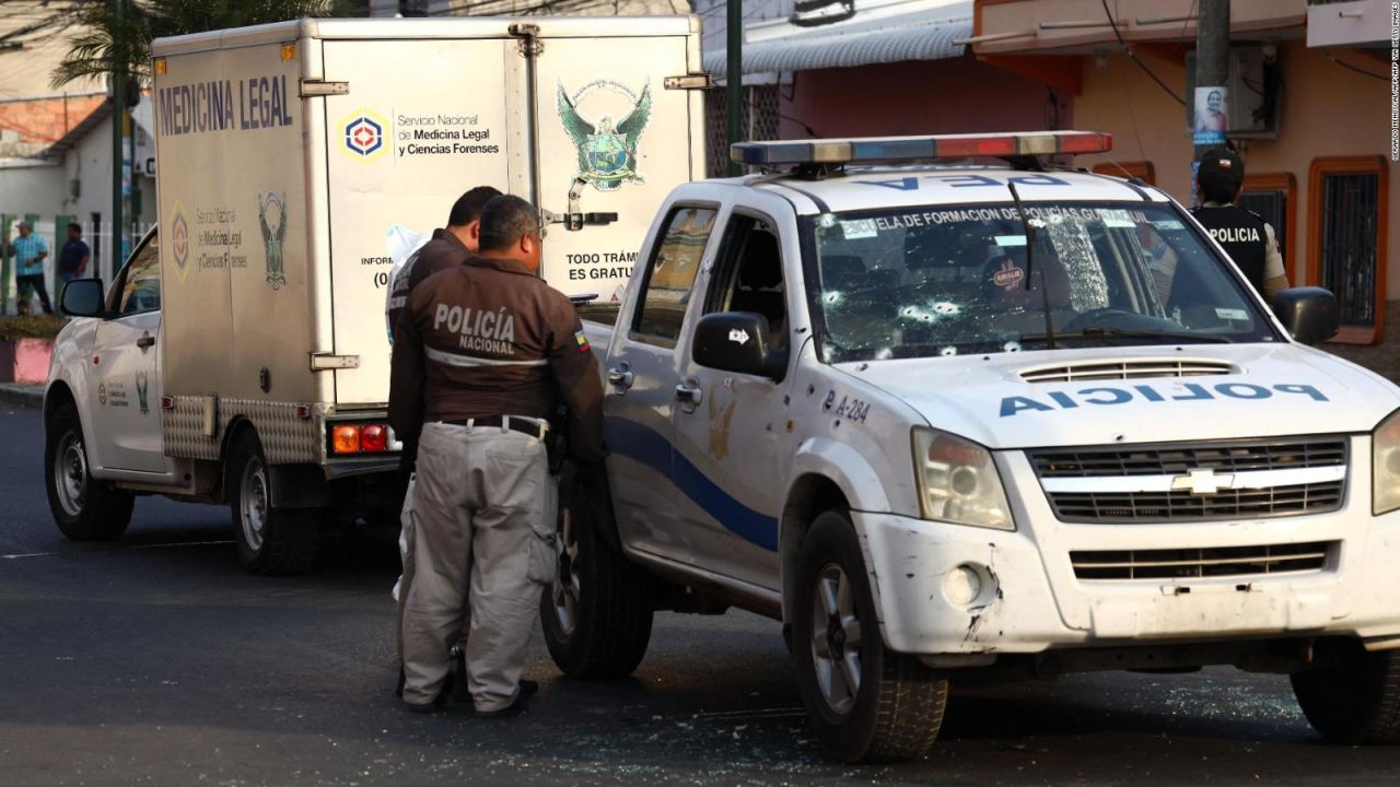 CNNE 1290764 - al menos 5 muertos tras ataques a la policia en ecuador