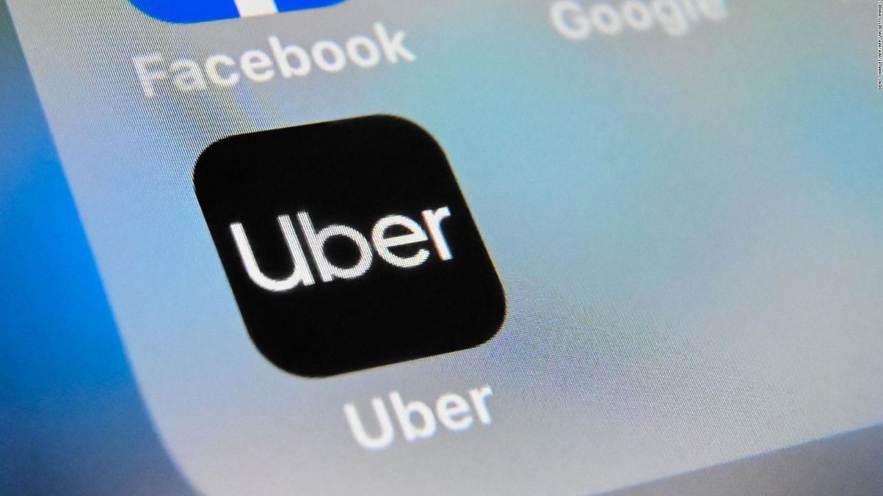 CNNE 1291219 - uber aumenta sus ingresos en un 72% en el tercer trimestre