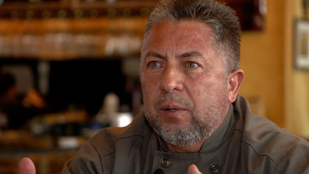 CNNE 1293037 - empresario latino expresa sus expectativas sobre elecciones intermedias