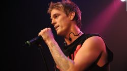 CNNE 1293136 - asi fue el homenaje de los backstreet boys a aaron carter en londres