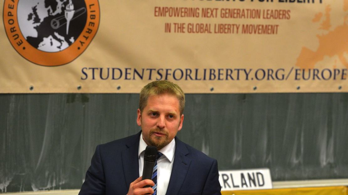 Vit Jedlicka, un político checo de 31 años, presenta su visión de Liberland en una charla en Praga en 2015.