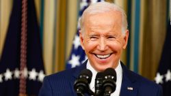 CNNE 1295321 - biden se rie de trump en conferencia de prensa tras las elecciones en ee-uu-