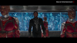 CNNE 1295340 - emotivo homenaje a chadwick boseman en "black panther- wakanda forever"