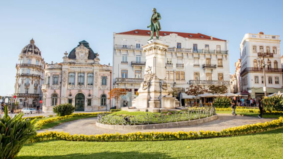 La ciudad de Coimbra y sus alrededores están atrayendo a los expatriados. Crédito: rh2010/Adobe Stock