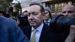 CNNE 1298441 - kevin spacey enfrenta nuevos cargos penales