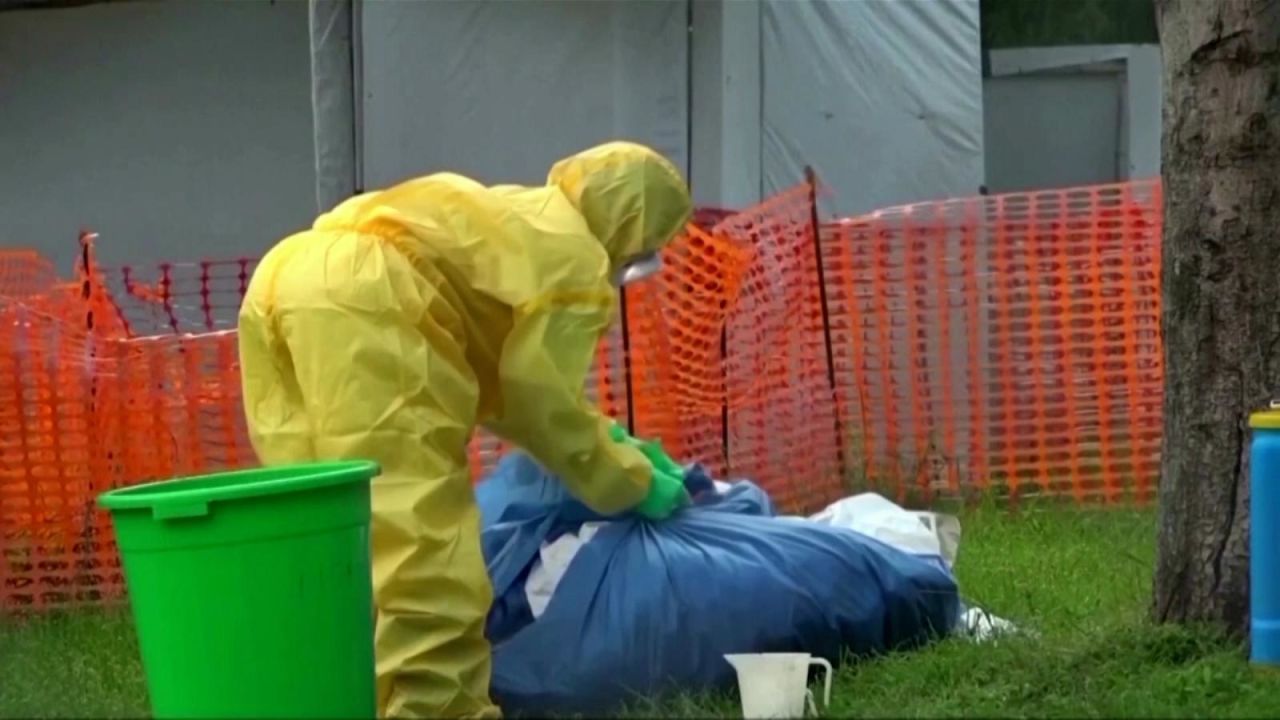 CNNE 1298829 - uganda enfrenta emergencia por la propagacion del ebola